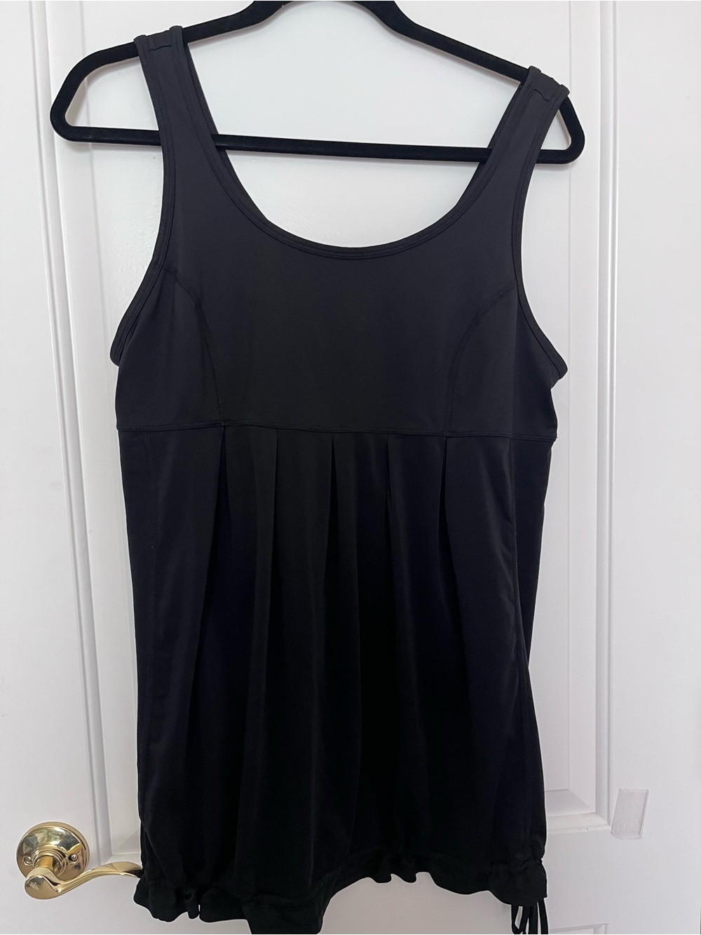 Xersion Black Tank Top with Drawstring Hem built in shelf bra XL workout top